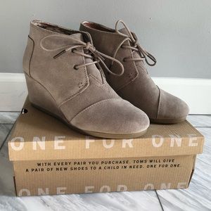 Toms Suede Wedges, women’s size 9